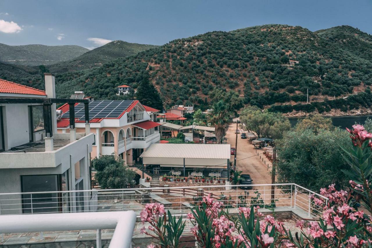 Villa Elia Pteleós 外观 照片